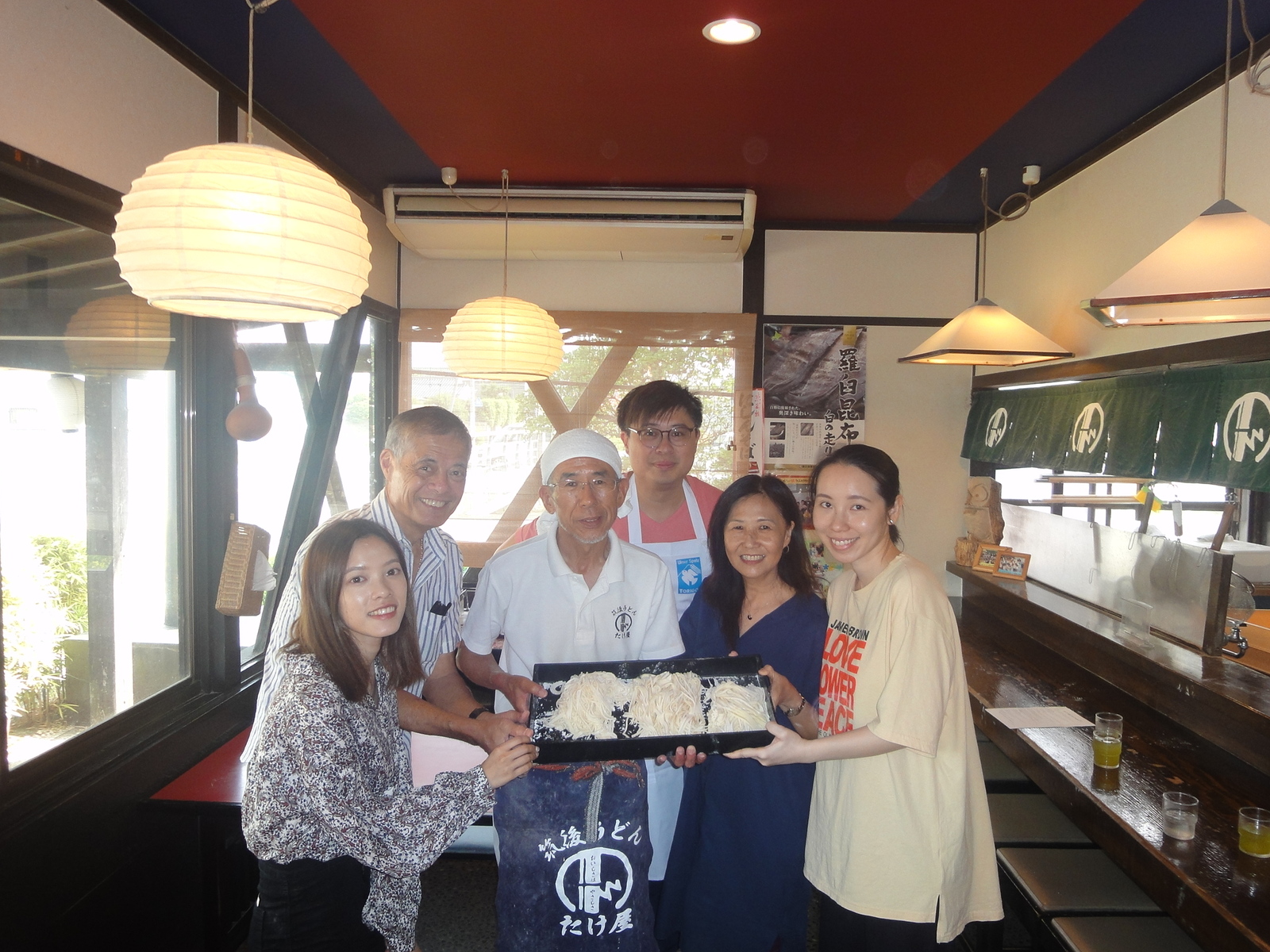 手打ちうどん体験　～マカオからのお客様が来られました～