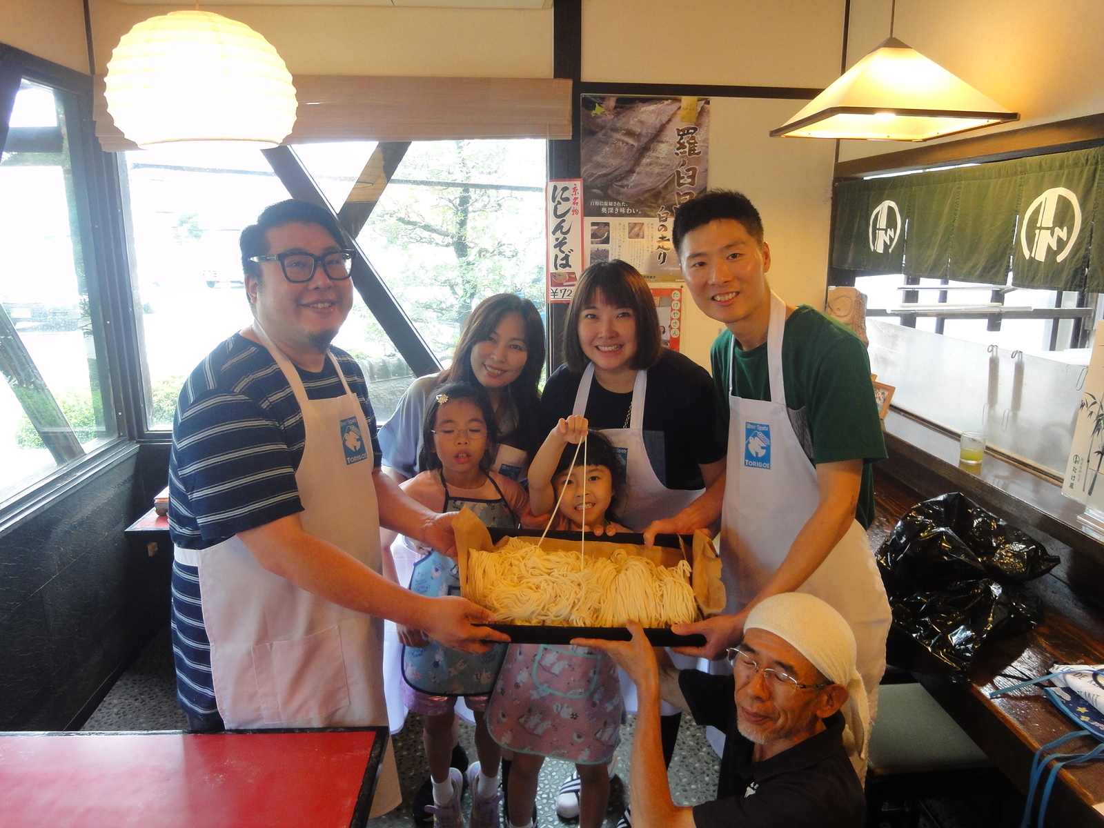 手打ちうどん体験　～香港からのお客様が来られました～