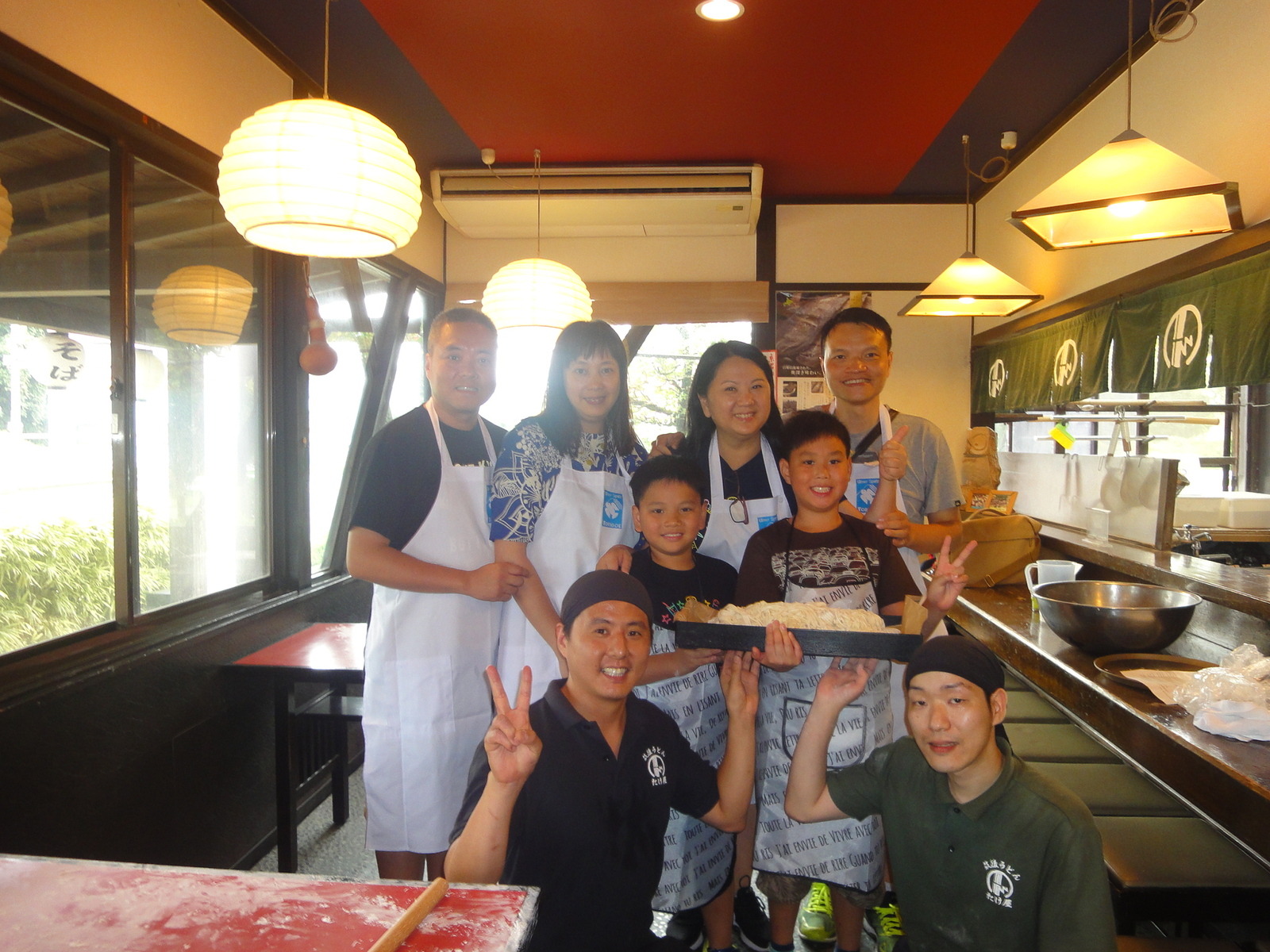 手打ちうどん体験　～香港からのお客様が来られました～