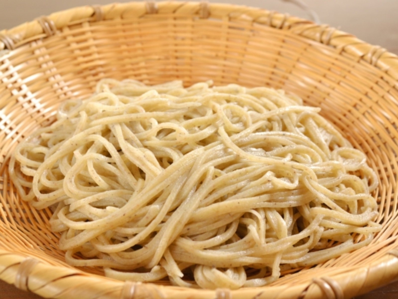 12月に入りました　本日より年越そばのご予約承ります。