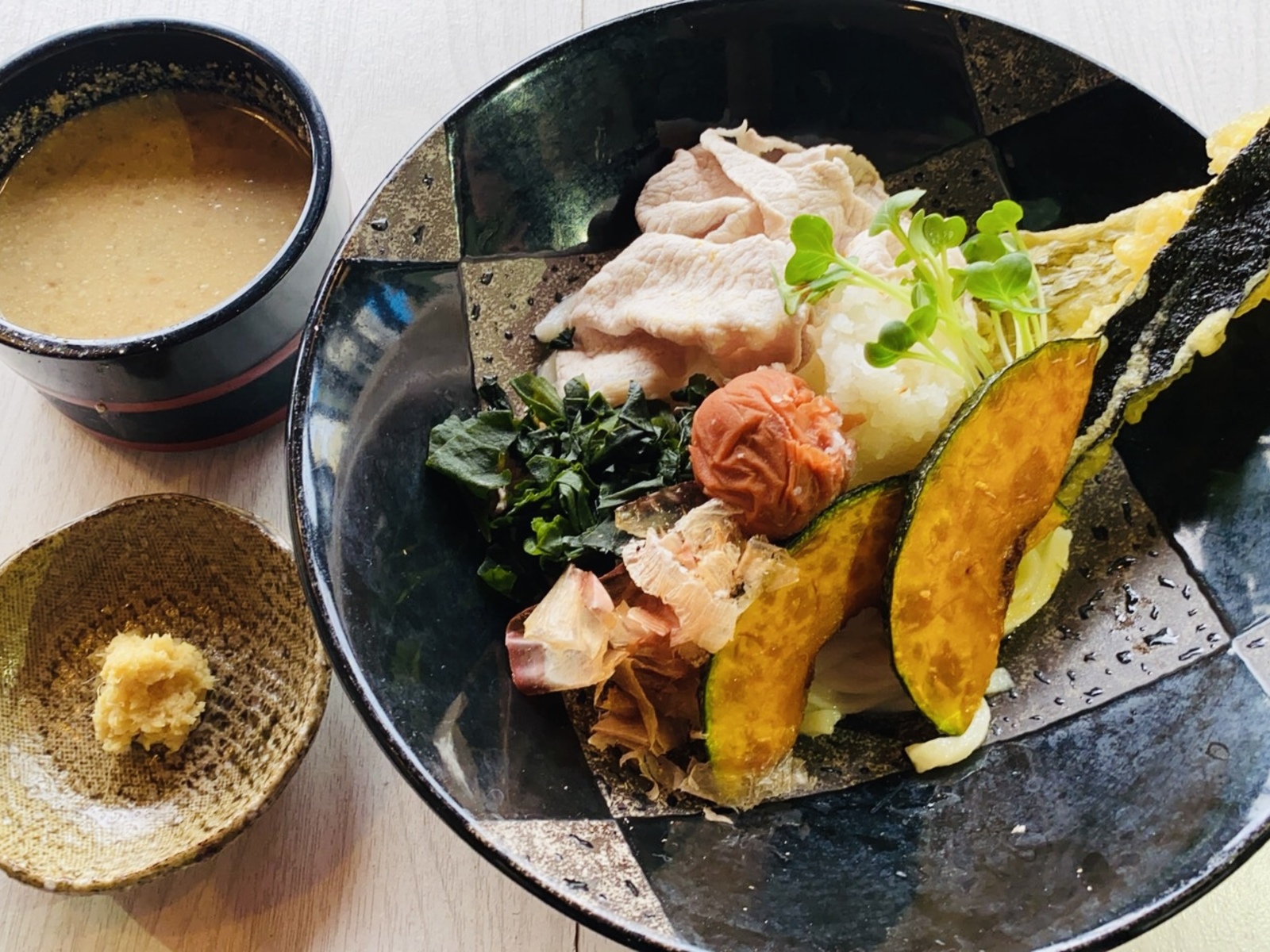 期間限定【豚しゃぶ梅おろし冷やしうどん】の提供を始めます！