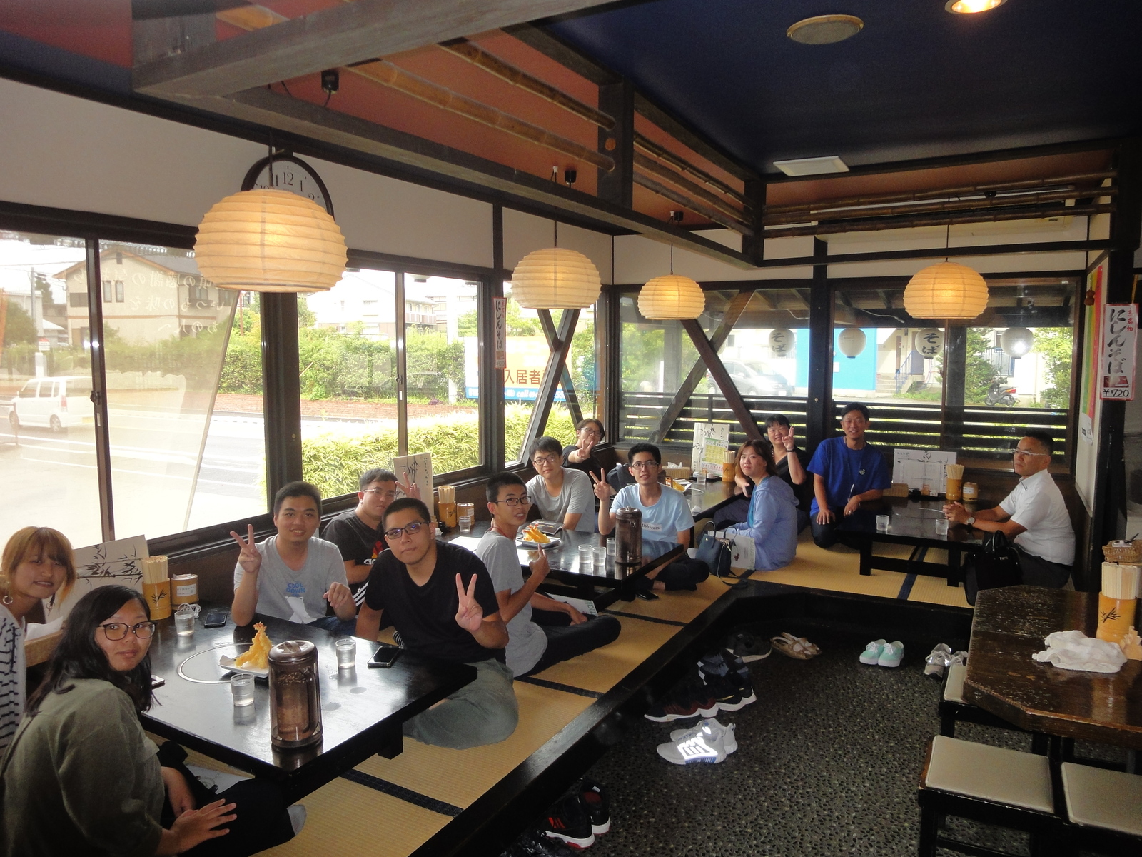 自分たちで打ったうどんを食します！