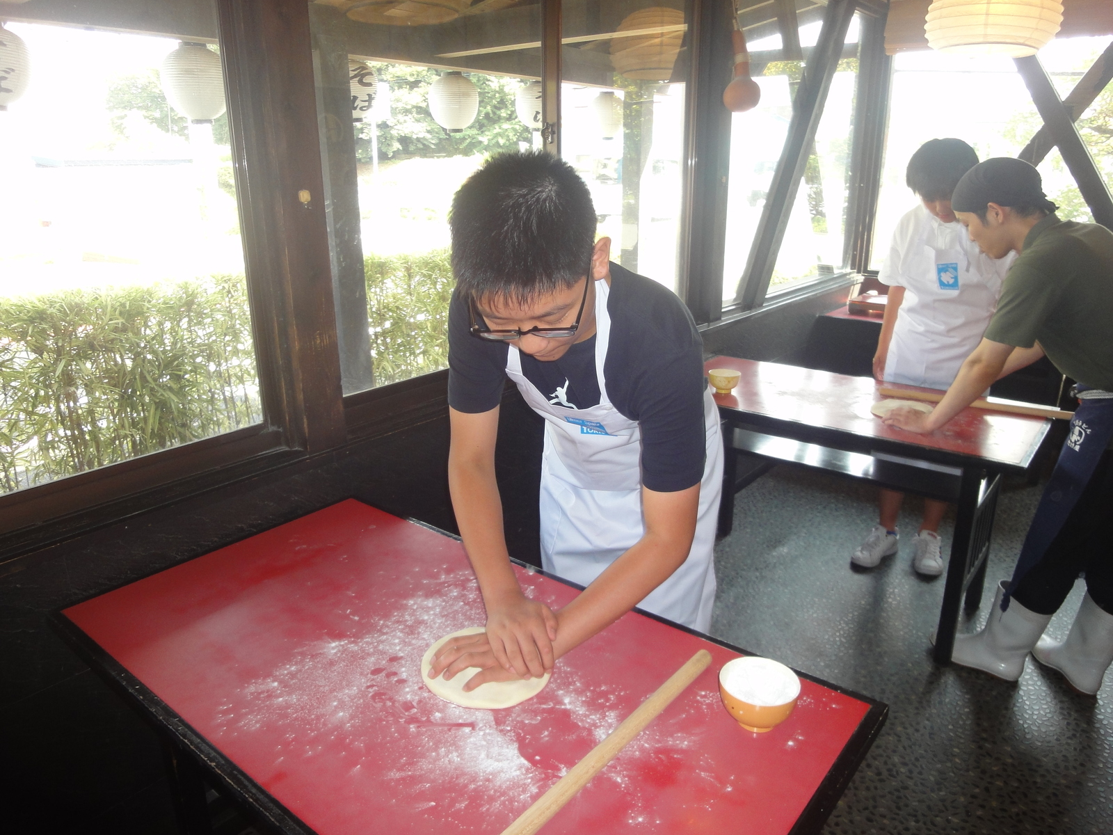 生地を拡げます