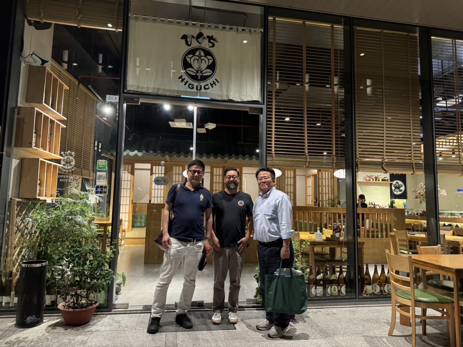 現地寿司屋さんのオーナー様と