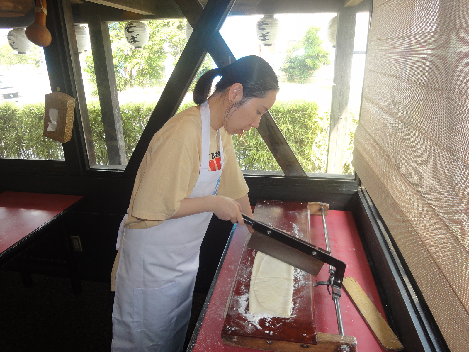 包丁で切ります